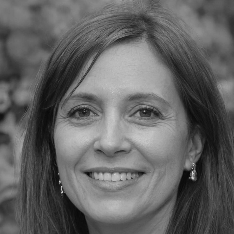 Portrait de Béatrice Moreau, analyste financière